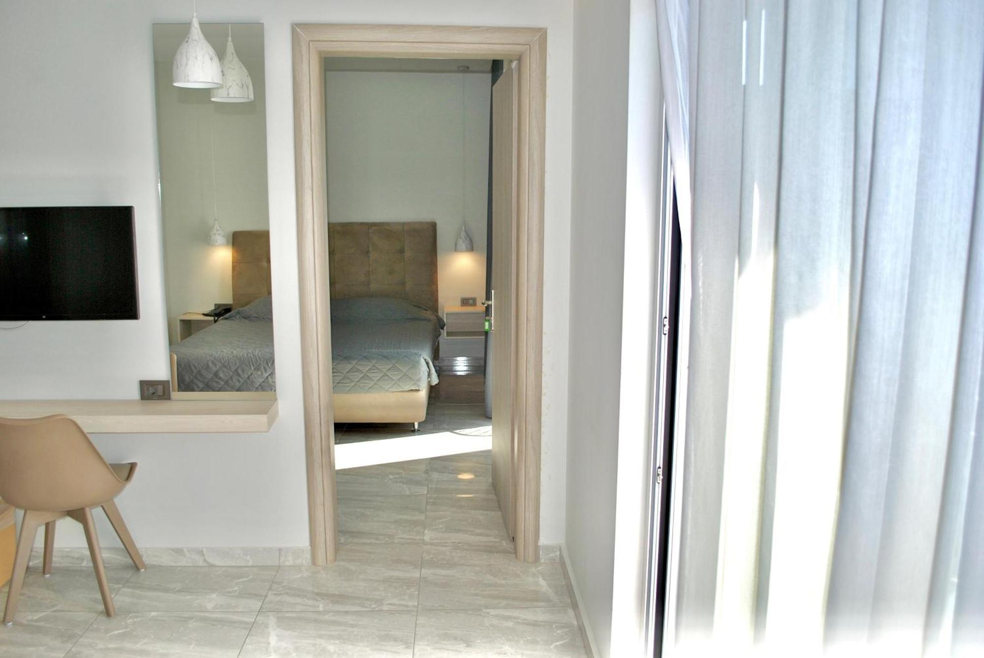 Sonia Hotel & Suites Кос Номер фото